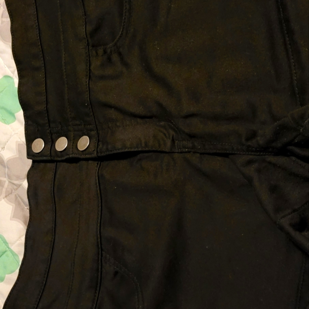 Blackheart dark wash Blue High-Rise Button fly short NWoT Size 13